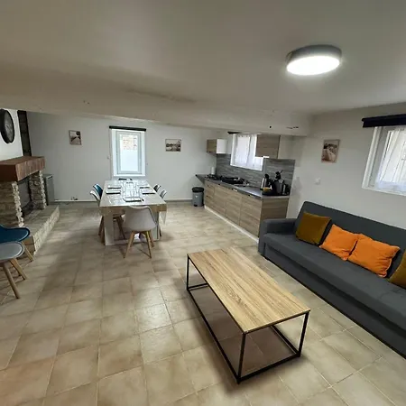 La Maison Du Chapron - Marigny - Futuroscope Apartmán *