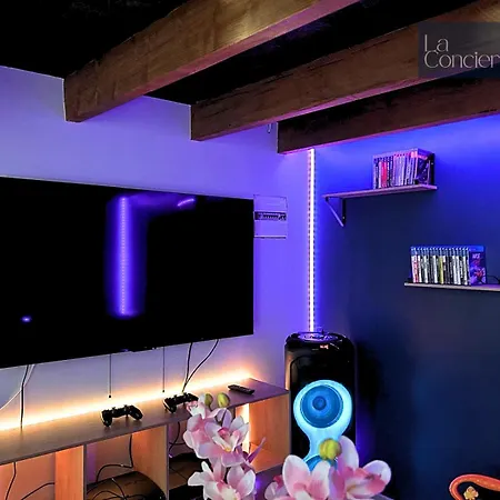 La Maison De Famille Du Gamer- Futuroscope Lejlighed *